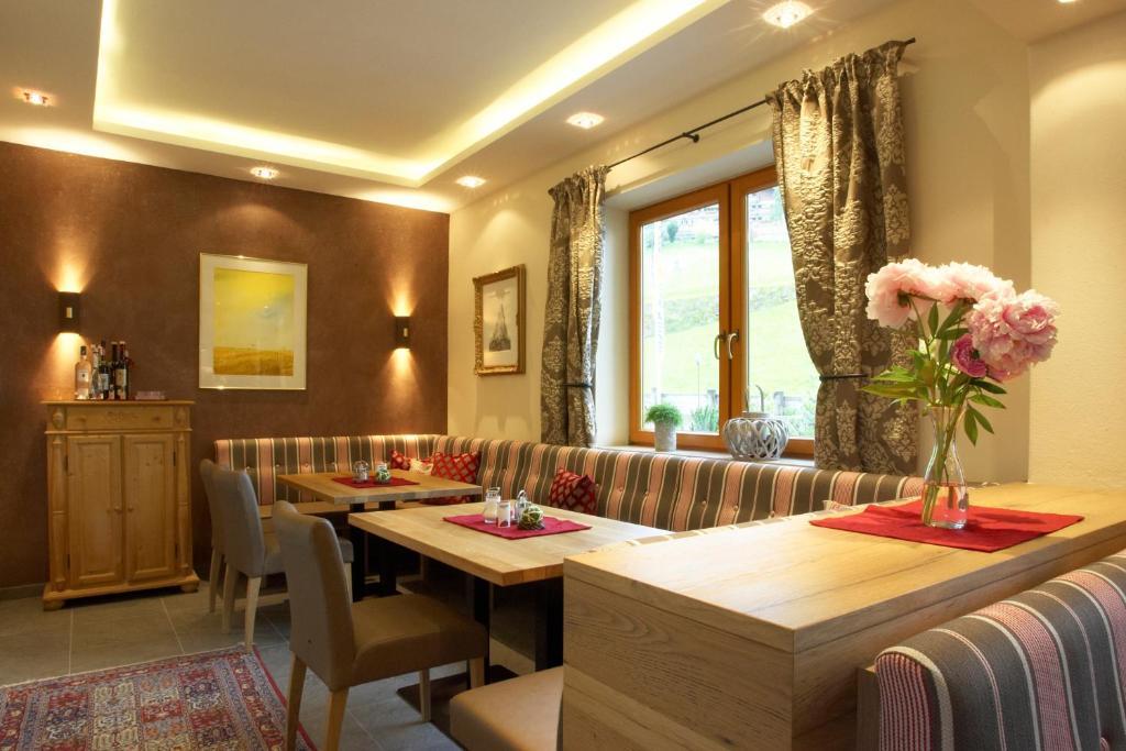 Noichl'S Hotel Garni Sankt Johann in Tirol Pokoj fotografie